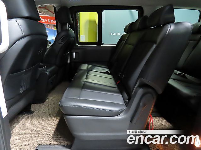 Hyundai Staria 4WD Tourer 9-Seater Modern 2023 — фото 15