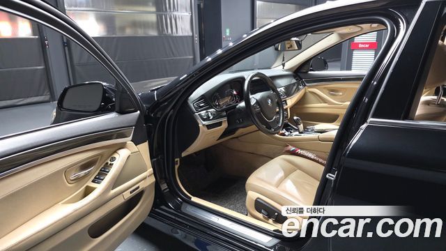 BMW 5 Series (F10) 520d Luxury 2015 — фото 10