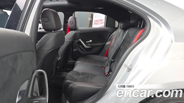 Mercedes-Benz A-Class (W177) AMG A35 4MATIC Sedan 2021 — фото 12
