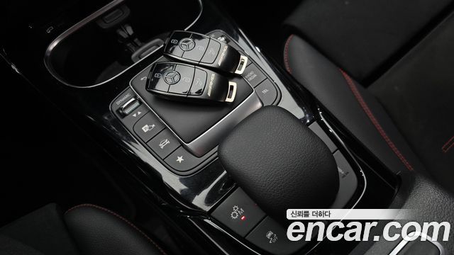 Mercedes-Benz A-Class (W177) AMG A35 4MATIC Sedan 2021 — фото 27