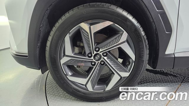 Hyundai Tucson (NX4) Gasoline 1.6 Turbo 4WD Inspiration 2021 — фото 5