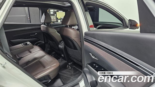 Hyundai Tucson (NX4) Gasoline 1.6 Turbo 4WD Inspiration 2021 — фото 11