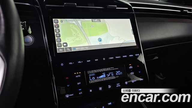 Hyundai Tucson (NX4) Gasoline 1.6 Turbo 4WD Inspiration 2021 — фото 17
