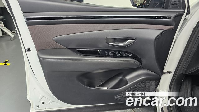 Hyundai Tucson (NX4) Gasoline 1.6 Turbo 4WD Inspiration 2021 — фото 24