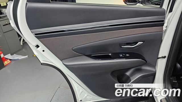Hyundai Tucson (NX4) Gasoline 1.6 Turbo 4WD Inspiration 2021 — фото 25