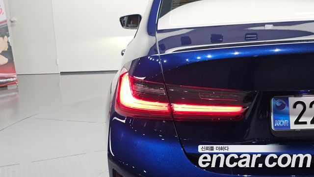 BMW 3 Series (G20) 320i M Sport 2025 — фото 23
