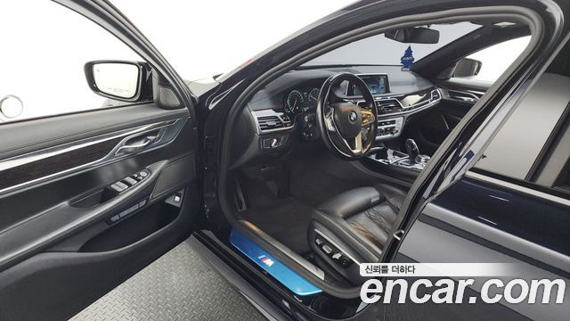 BMW 7 Series (G11) 740d xDrive M Sport 2016 — фото 10