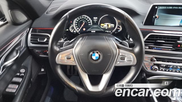 BMW 7 Series (G11) 740d xDrive M Sport 2016 — фото 13