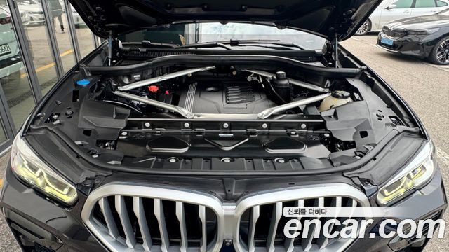 BMW X6 (G06) xDrive40i M Sport 2022 — фото 6
