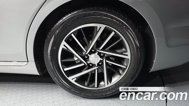 Hyundai Grandeur (IG) 3.0 LPi Rent Car Modern 2022 — фото 5