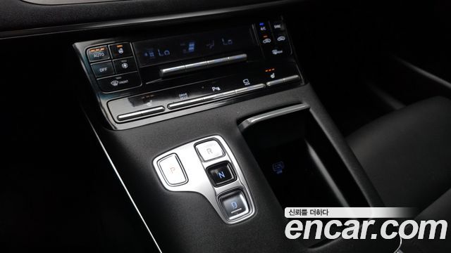 Hyundai Grandeur (IG) 3.0 LPi Rent Car Modern 2022 — фото 9