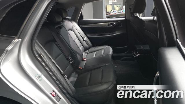 Hyundai Grandeur (IG) 3.0 LPi Rent Car Modern 2022 — фото 12