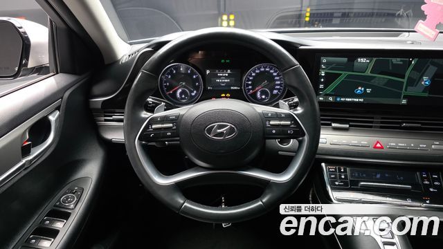 Hyundai Grandeur (IG) 3.0 LPi Rent Car Modern 2022 — фото 13