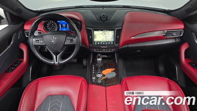 Maserati Levante 3.0 Diesel AWD GranLusso 2020 — фото 7