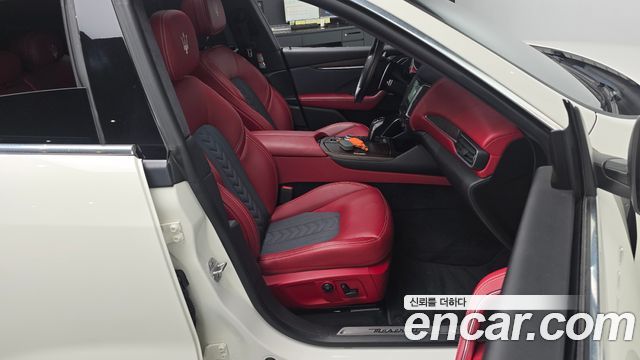 Maserati Levante 3.0 Diesel AWD GranLusso 2020 — фото 26
