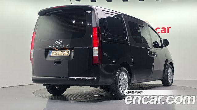 Hyundai Staria Cargo 5-Seater Modern 2023 — фото 2