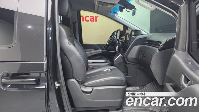 Hyundai Staria Cargo 5-Seater Modern 2023 — фото 10