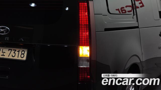 Hyundai Staria Cargo 5-Seater Modern 2023 — фото 23