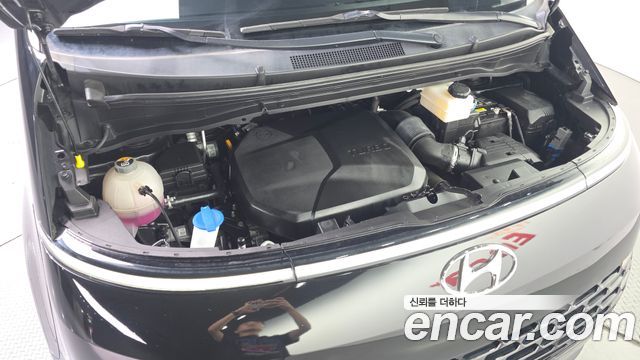 Hyundai Staria Cargo 5-Seater Modern 2023 — фото 27