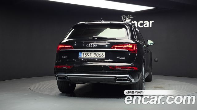 Audi Q5 (FY) 40 TDI Quattro Premium 2021 — фото 4