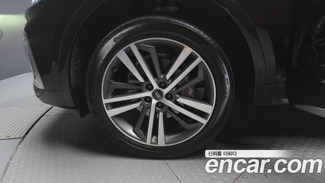 Audi Q5 (FY) 40 TDI Quattro Premium 2021 — фото 5