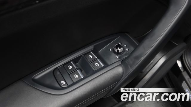 Audi Q5 (FY) 40 TDI Quattro Premium 2021 — фото 36