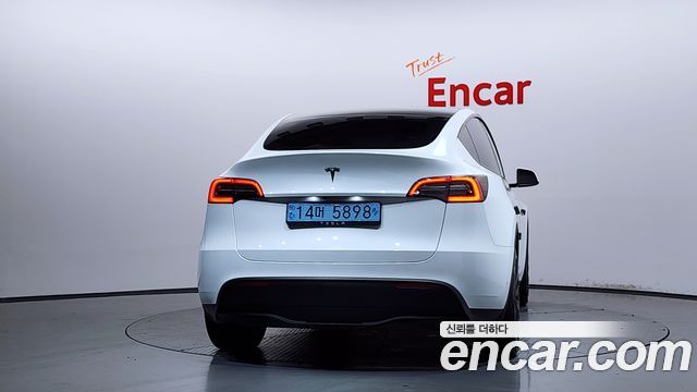 Tesla Model Y RWD 2024 — фото 4