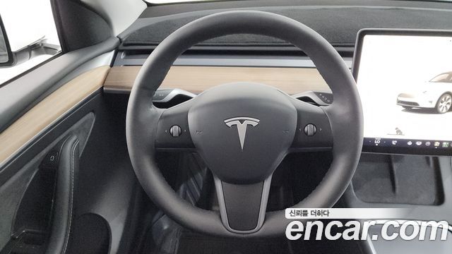 Tesla Model Y RWD 2024 — фото 18