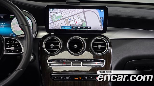 Mercedes-Benz GLC-Class (X253) GLC300 4MATIC 2020 — фото 13