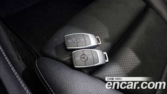 Mercedes-Benz GLC-Class (X253) GLC300 4MATIC 2020 — фото 16