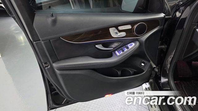 Mercedes-Benz GLC-Class (X253) GLC300 4MATIC 2020 — фото 24