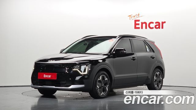 Kia Niro EV Air 2023 — фото 1
