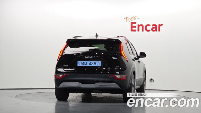 Kia Niro EV Air 2023 — фото 4