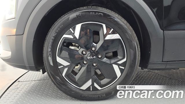 Kia Niro EV Air 2023 — фото 5