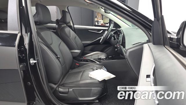 Kia Niro EV Air 2023 — фото 11