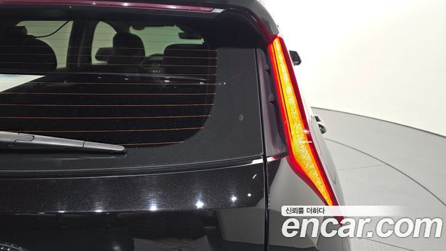 Kia Niro EV Air 2023 — фото 23
