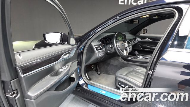BMW 7 Series (G11) 730Ld xDrive M Sport 2018 — фото 10