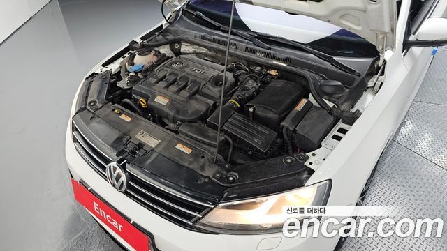 Volkswagen Jetta 2.0 TDI BlueMotion 6th 2015 — фото 6