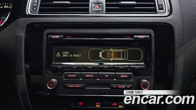 Volkswagen Jetta 2.0 TDI BlueMotion 6th 2015 — фото 16