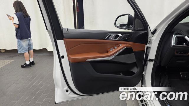 BMW X7 (G07) xDrive 40i M Sport 6STR 2025 — фото 30