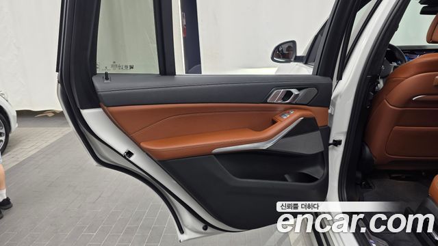 BMW X7 (G07) xDrive 40i M Sport 6STR 2025 — фото 31