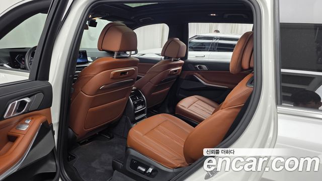 BMW X7 (G07) xDrive 40i M Sport 6STR 2025 — фото 32