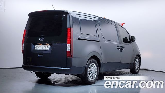 Hyundai Staria L3.5 Cargo 3-Seater Modern 2022 — фото 2