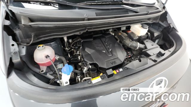Hyundai Staria L3.5 Cargo 3-Seater Modern 2022 — фото 6
