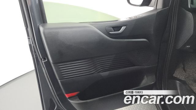 Hyundai Staria L3.5 Cargo 3-Seater Modern 2022 — фото 25