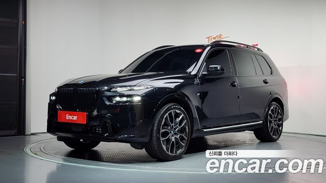 BMW X7 (G07) xDrive 40i M Sport 6STR 2025 — фото 1