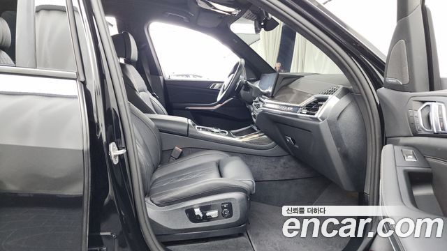 BMW X7 (G07) xDrive 40i M Sport 6STR 2025 — фото 11
