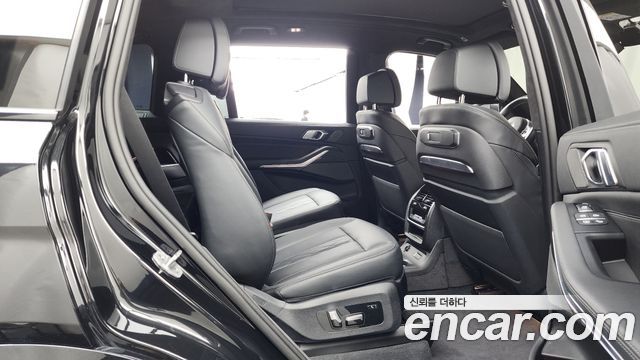 BMW X7 (G07) xDrive 40i M Sport 6STR 2025 — фото 12