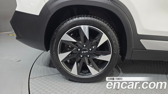 Kia Seltos Gasoline 1.6 Turbo 2WD Gravity 2022 — фото 5