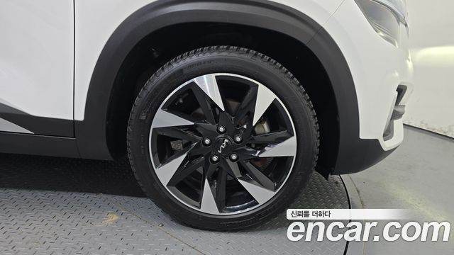 Kia Seltos Gasoline 1.6 Turbo 2WD Gravity 2022 — фото 21